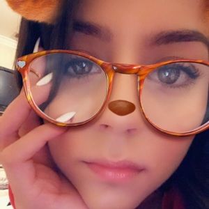 Meet your Posher, Diana